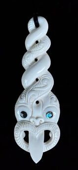 New Zealand NZ Maori Carving Carved Kiwiana Taonga Gift Traditional Souvenir Bone Koru 4 Four Twist Mask Tiki