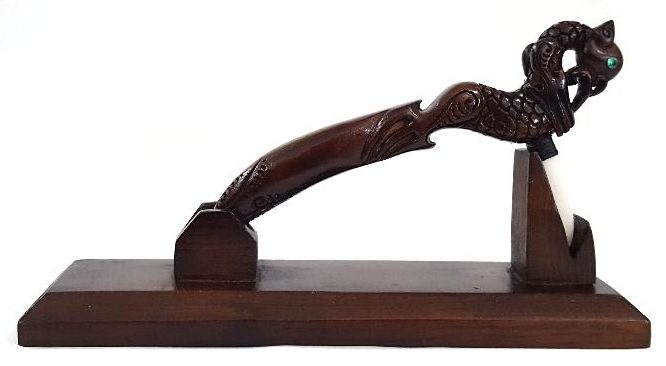 maori nz carving wood bone axe manaia display stand wooden